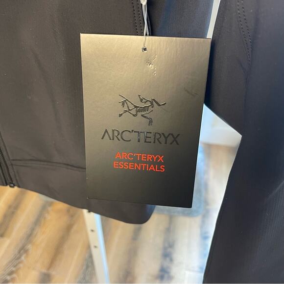 Arc'teryx Women’s Epsilon Black Performance Jacket Soft-Shell Design, GorpCore L - Picture 6 of 7